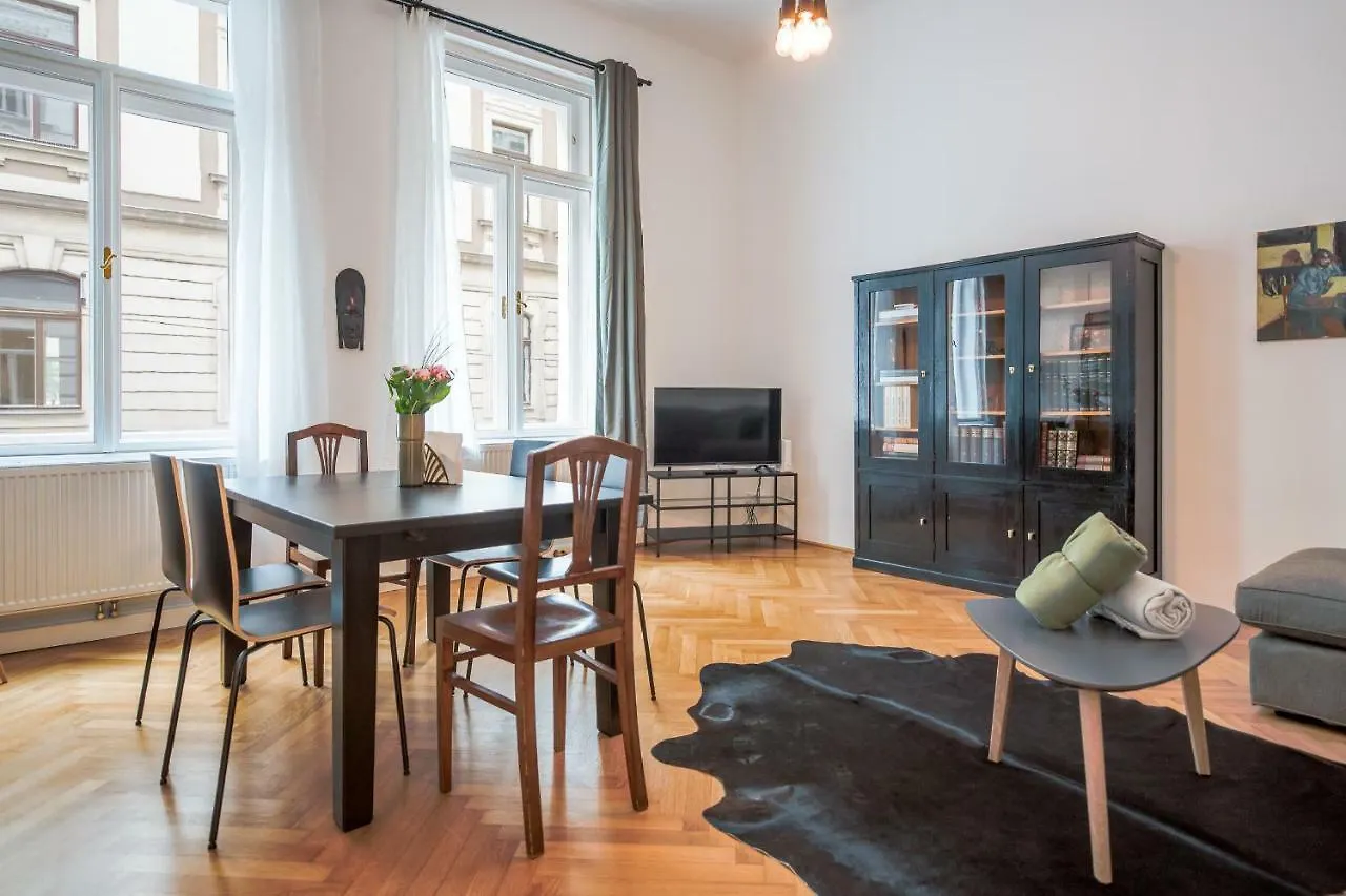 Grand Soho II Apartment Viena