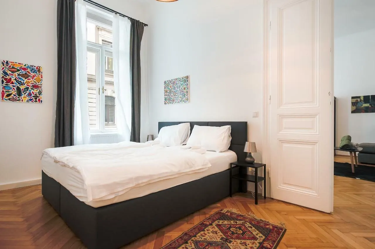 Grand Soho II Apartment Viena