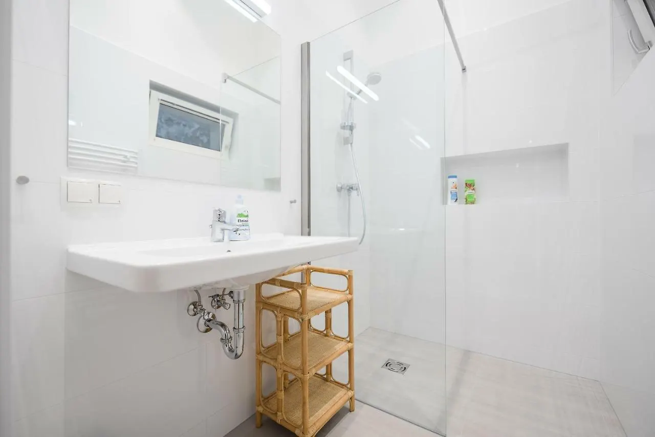 Grand Soho II Apartment Viena