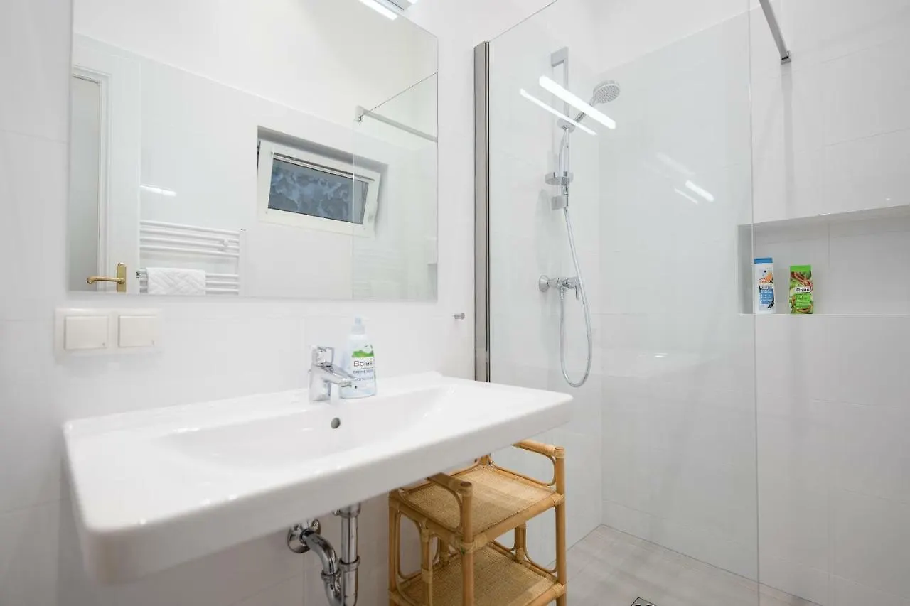Grand Soho II Apartment Viena