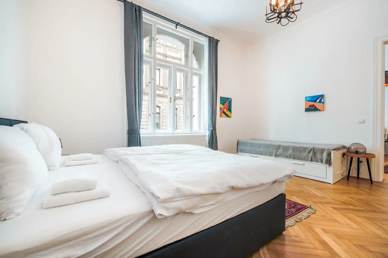 Grand Soho II Apartment Viena 0*,  Austria